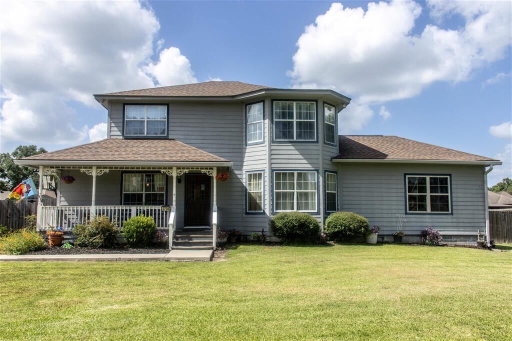 Property Photo:  2730 Tealwood Drive  LA 70663 