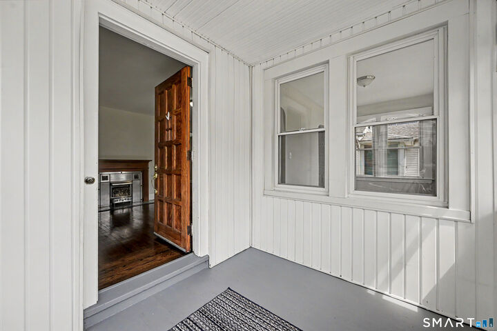 Property Photo:  33 Maple Street  CT 06516 