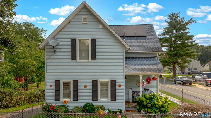 Property Photo:  44 Greenwood Street  CT 06051 