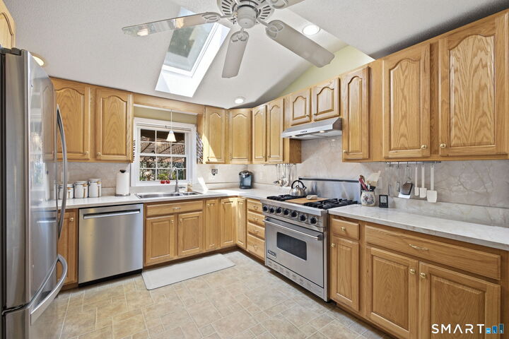 Property Photo:  47 Willard Road  CT 06042 