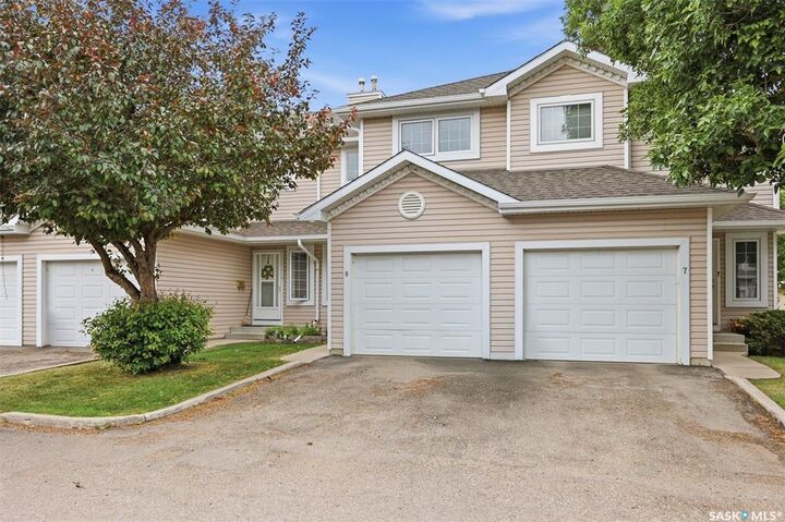Property Photo:  103 Berini Drive 8  SK S7N 4N2 