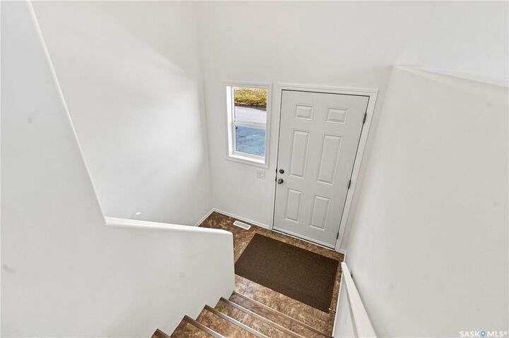 Property Photo: 200 Hiebert Crescent 28 SK S0K 2T2