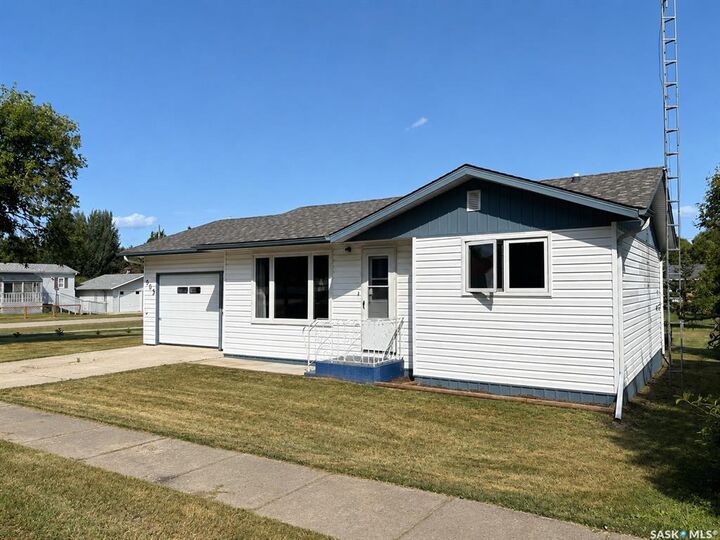 Property Photo: 303 Louis Street SK S0A 2T0