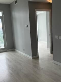 Photo de la propriété:  2220 Lakeshore Boulevard W 2810  ON M8V 0C1 