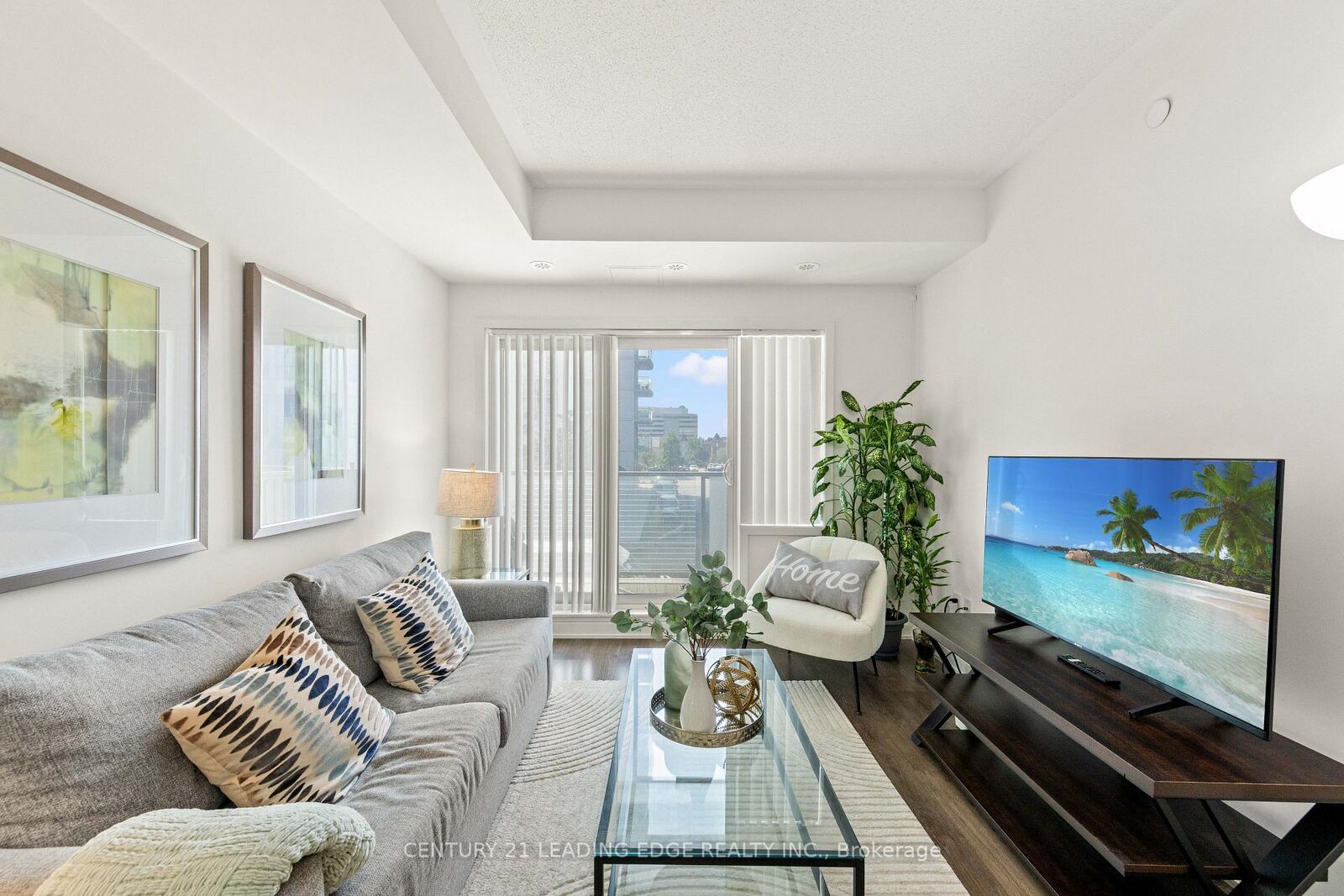 Property Photo: 20 Orchid Place Drive 207 ON M1B 0E1