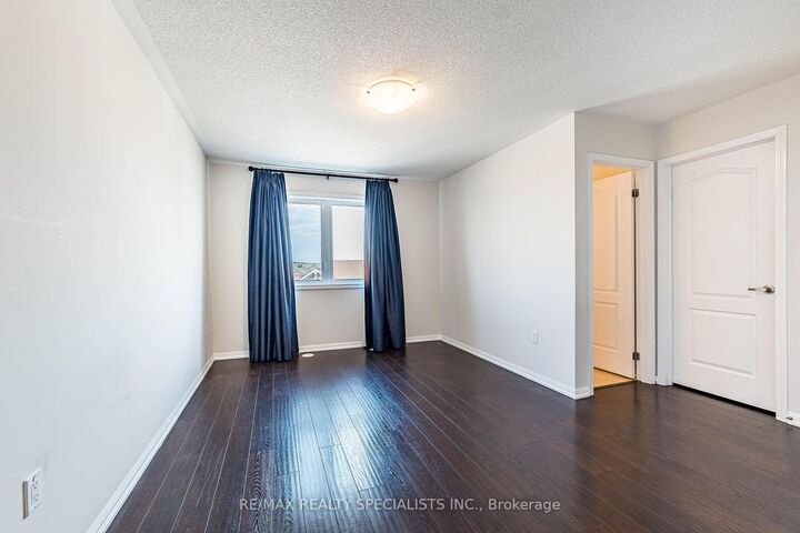 Property Photo:  6 Agricola Road  ON L7A 0T9 