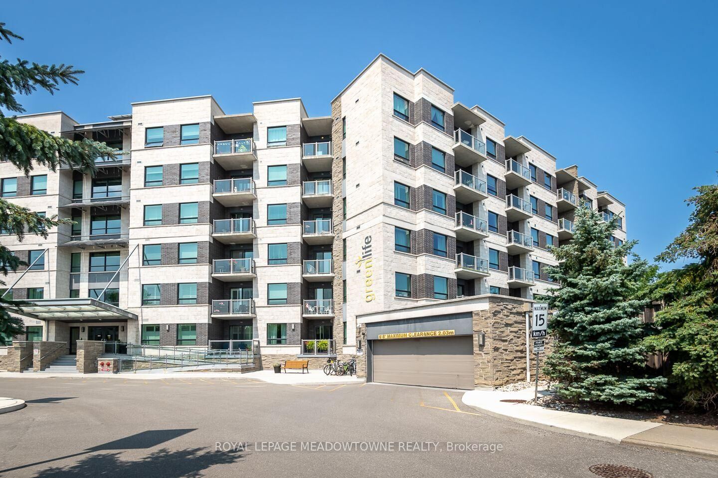 Property Photo:  383 Main Street E 302  ON L9T 8K8 
