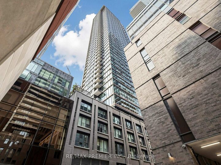 Property Photo: 55 Mercer Street 1007 ON M5V 0W4