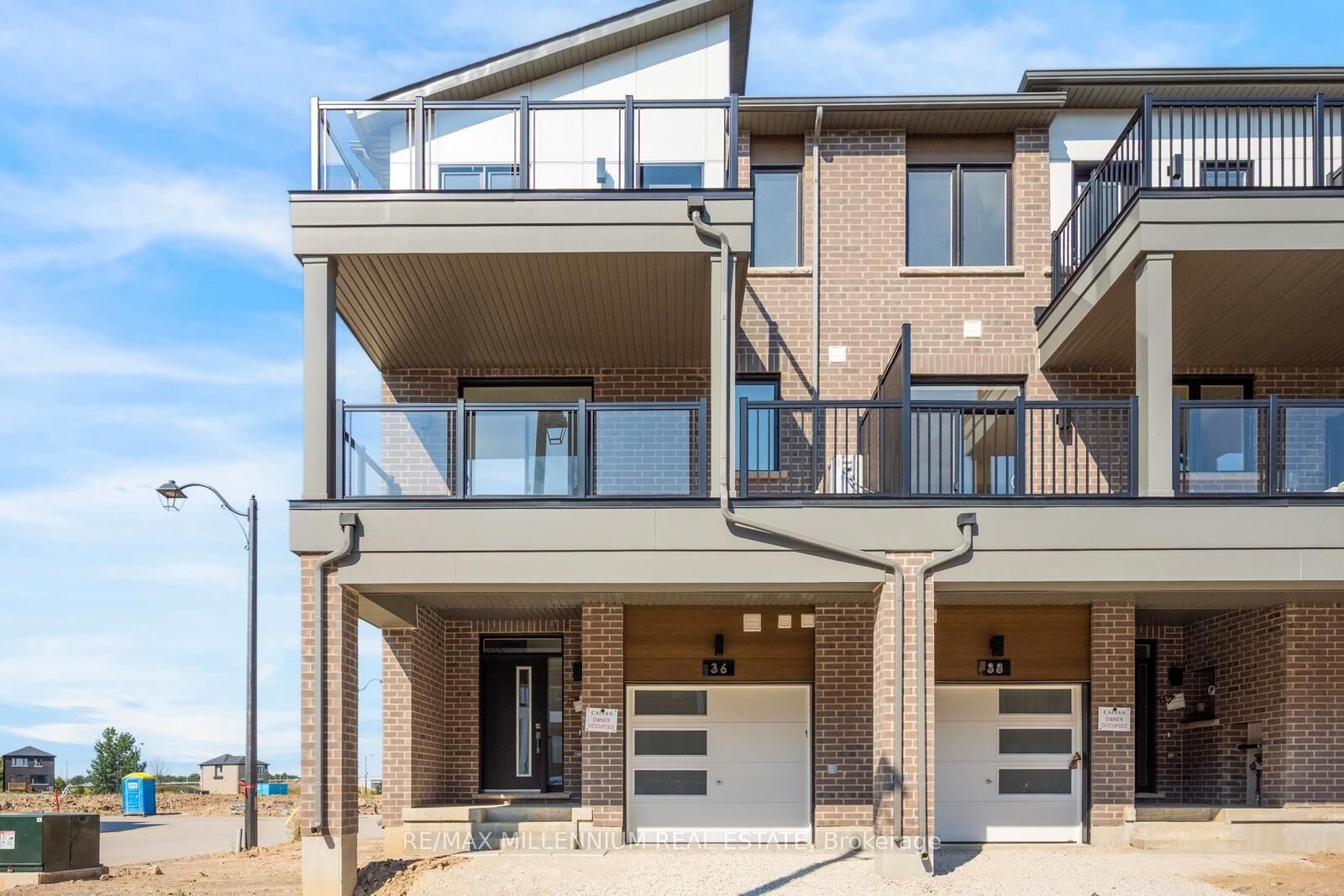 Property Photo: 36 Thornbird Crescent Main ON L7A 0B8
