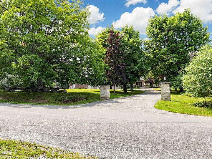 Property Photo:  18 McCowan Lane  ON L4A 4C1 