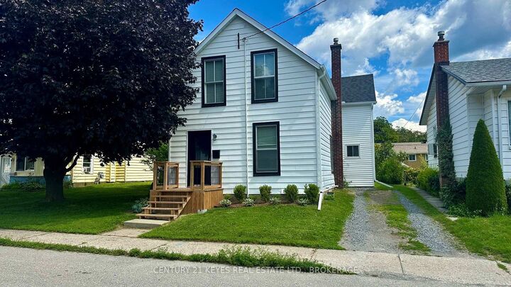 Property Photo: 39 Amy Street ON K6V 1V9