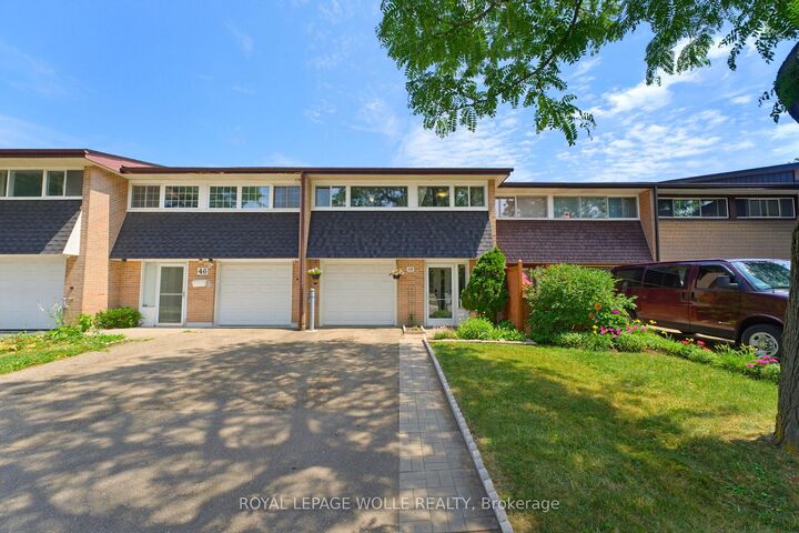 Property Photo:  48 Guerin Avenue  ON N2A 1S8 