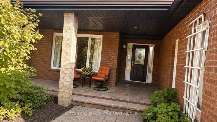 Property Photo:  73 Trillium Crescent  ON L4N 6H6 