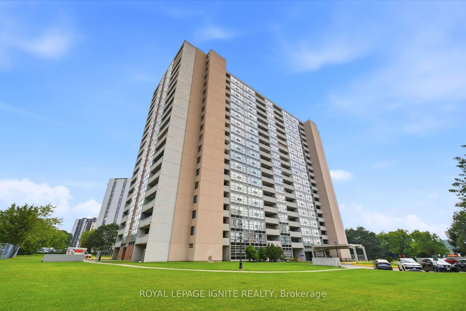 Property Photo: 3380 Eglinton Avenue 903 ON M1J 3L6