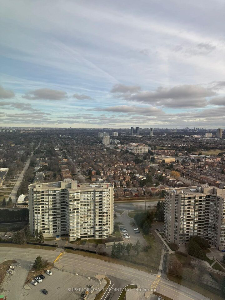 Property Photo:  30 Upper Mall Way 3310  ON L4J 4P8 