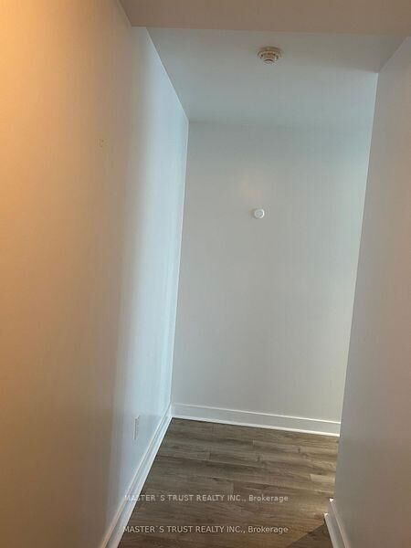 Property Photo:  21 Ice Boat Terrace 4202  ON M5V 4A9 