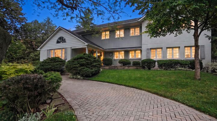 Property Photo: 8 Windy Ridge Drive ON M1M 1H5