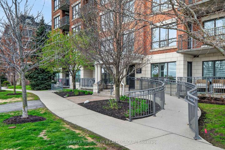 Property Photo: 1005 Beauparc Private 301 ON K1J 0A1