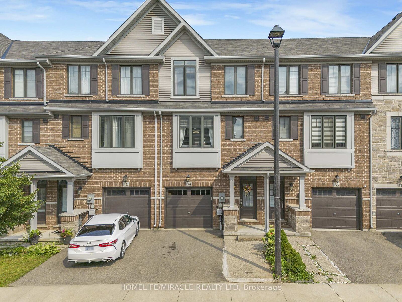 Property Photo: 1890 Rymal Road E 144 ON L0R 1P0