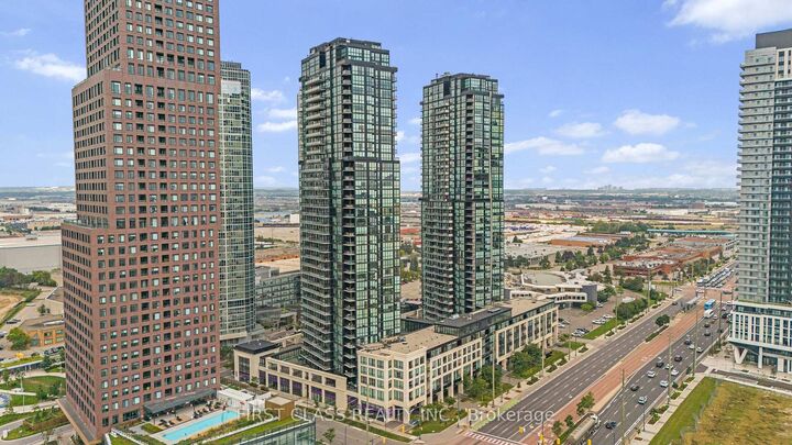 Property Photo:  2910 Highway 7 N/A 1804  ON L4K 0H8 