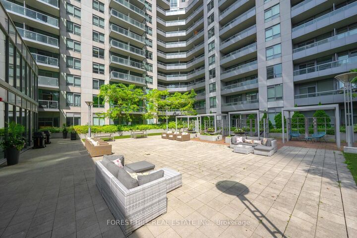 Property Photo:  25 Lower Simcoe Street 1120  ON M5J 3A1 