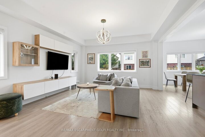 Property Photo: 45 Dominion Crescent ON L0S 1J1