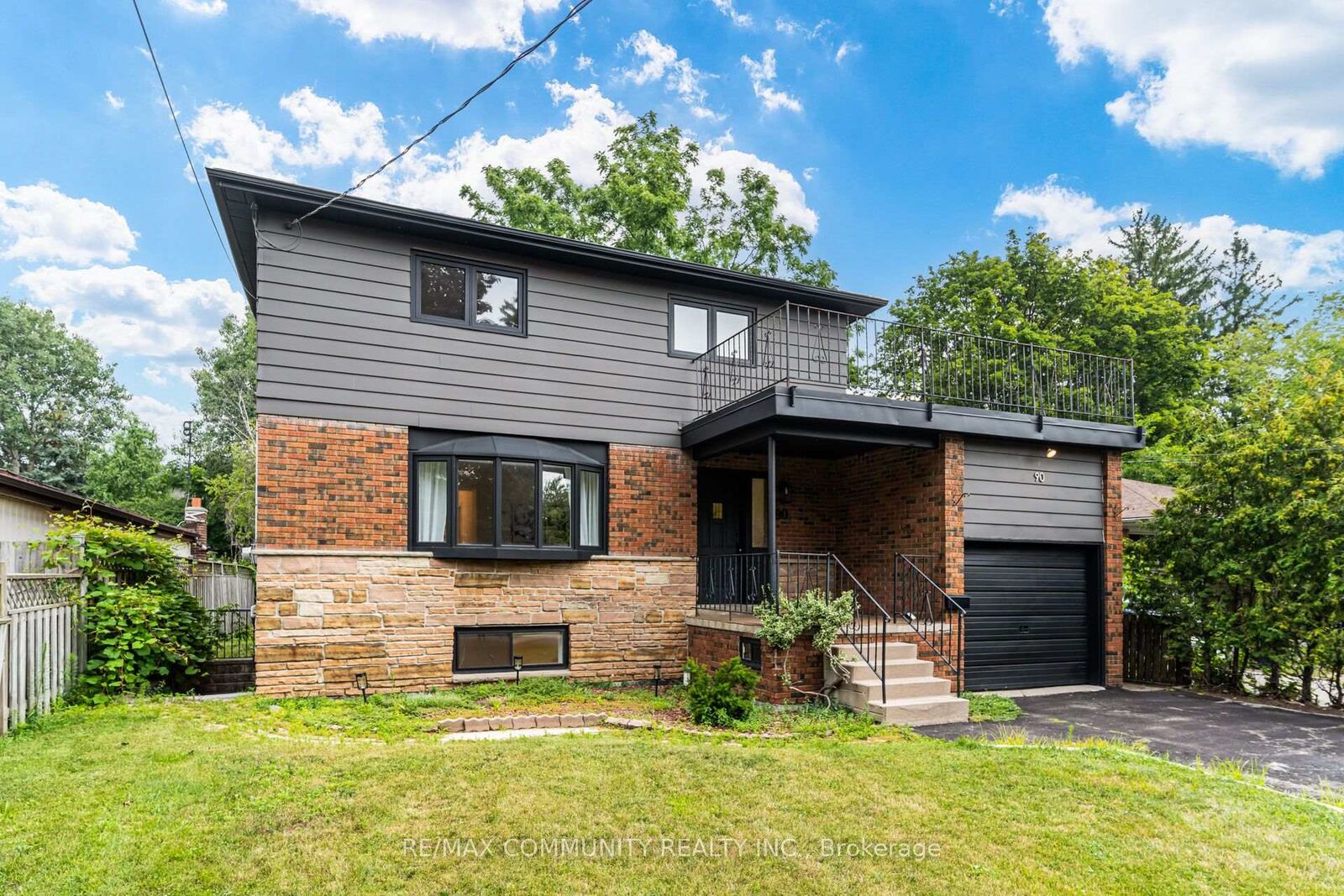 Property Photo:  90 Euclid Avenue  ON M1C 1J9 