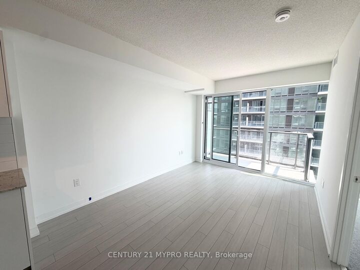 Photo de la propriété:  4010 Eglinton Avenue W 1307  ON M9A 0G5 