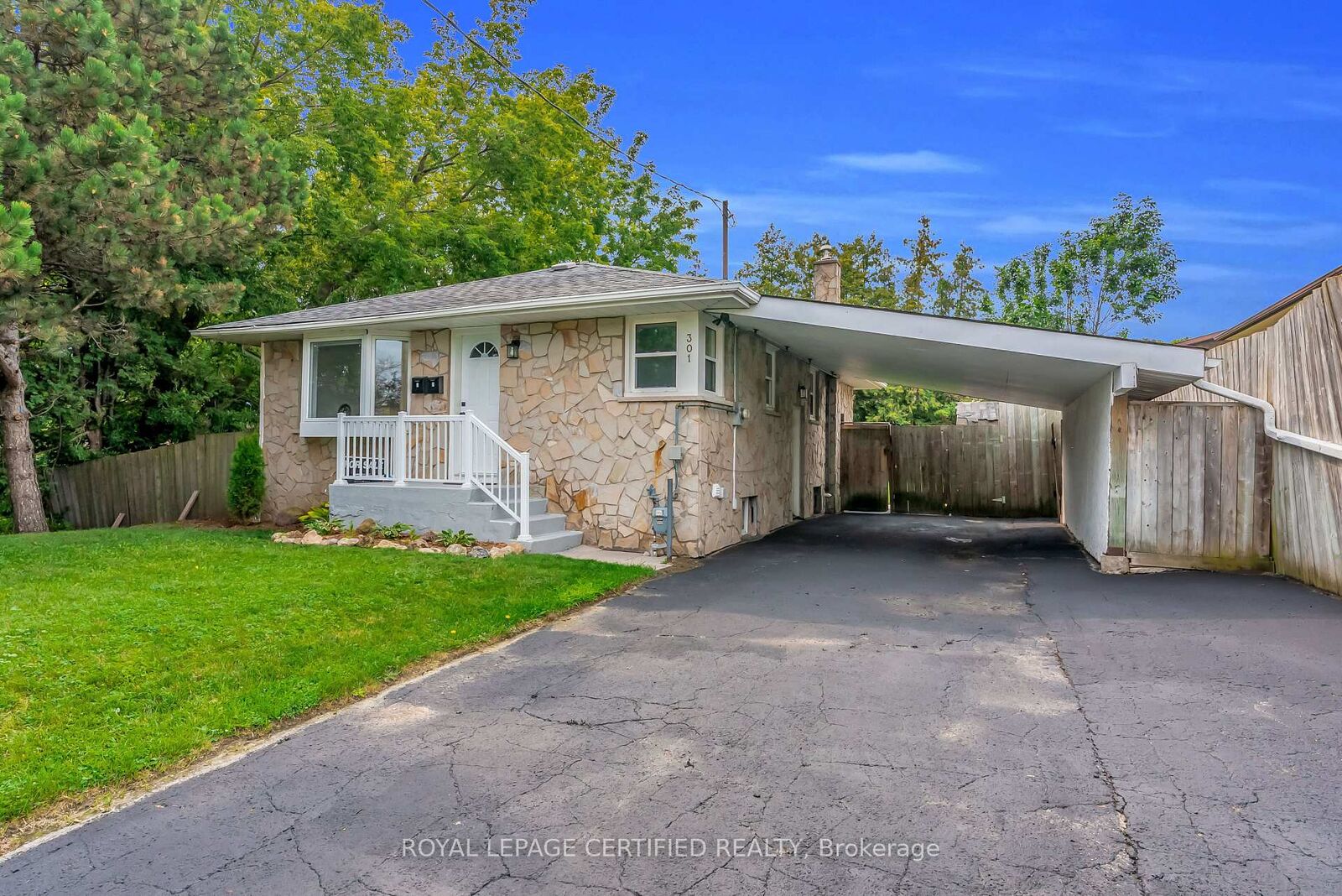 Property Photo: 301 Geneva Avenue ON L1J 1L9