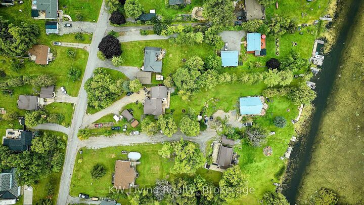 Property Photo: 40 Butternut Drive ON K9V 4R1