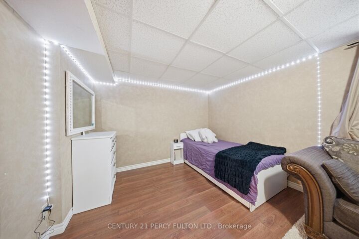 Photo de la propriété:  1853 Mapleridge Drive  ON K9K 1R1 