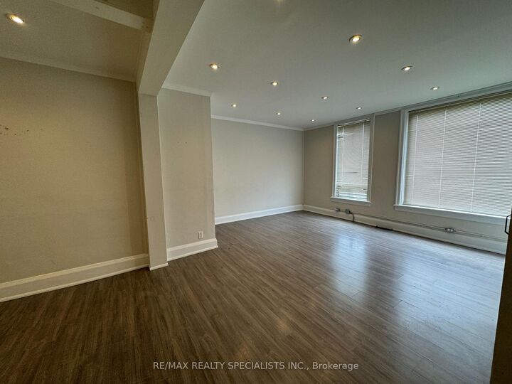 Property Photo:  118 Main Street E 1  ON L9V 3K5 