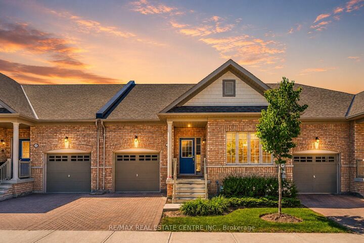 11 Overlea Drive — photo 1