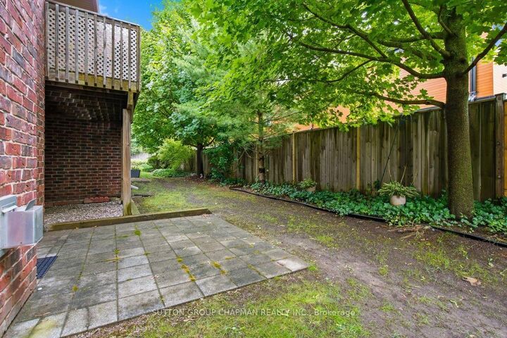 Property Photo: 455 Hyde Park Road 15 ON N6H 3R9