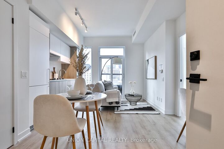 Property Photo: 319 Jarvis Street 1005 ON M5B 0C8