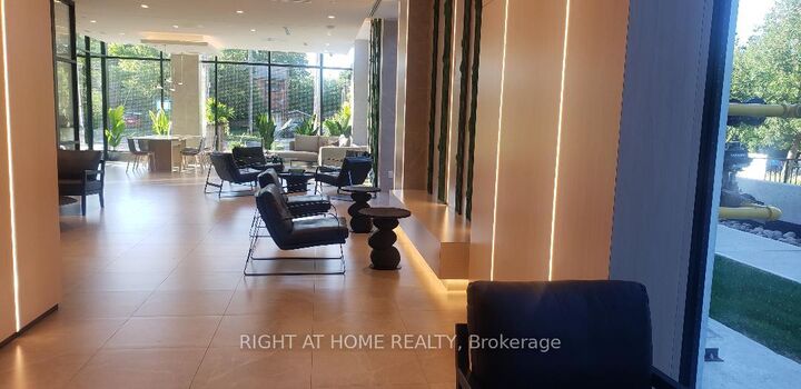 Property Photo: 699 Sheppard Avenue E 1101 ON M2K 0J5