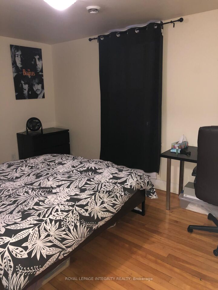 Property Photo:  444 Gladstone Avenue  ON K1R 5N8 