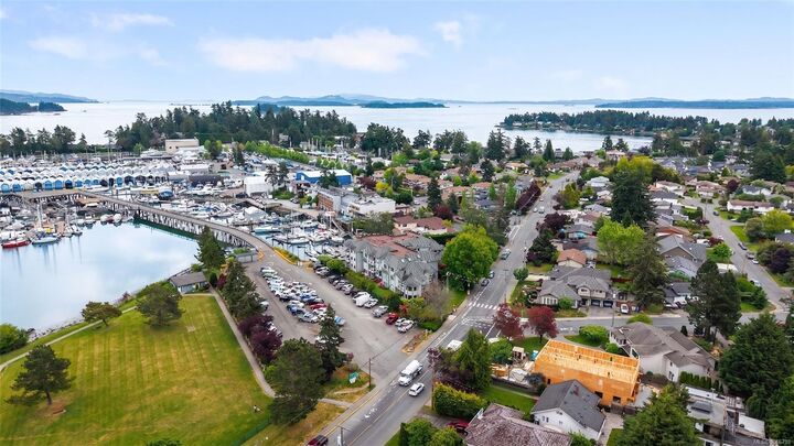 Property Photo: 10431 Resthaven Dr #101 BC V8L 3H6
