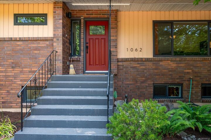 Property Photo: 1062 Sabine Rd BC V9P 1S9