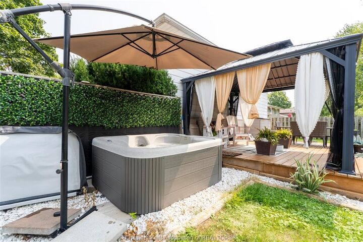 Property Photo: 86 Marion Avenue ON N7M 5N3