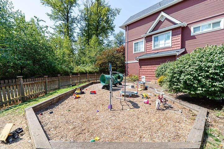 Property Photo: 19128 65 Avenue 54 BC V4N 6P2