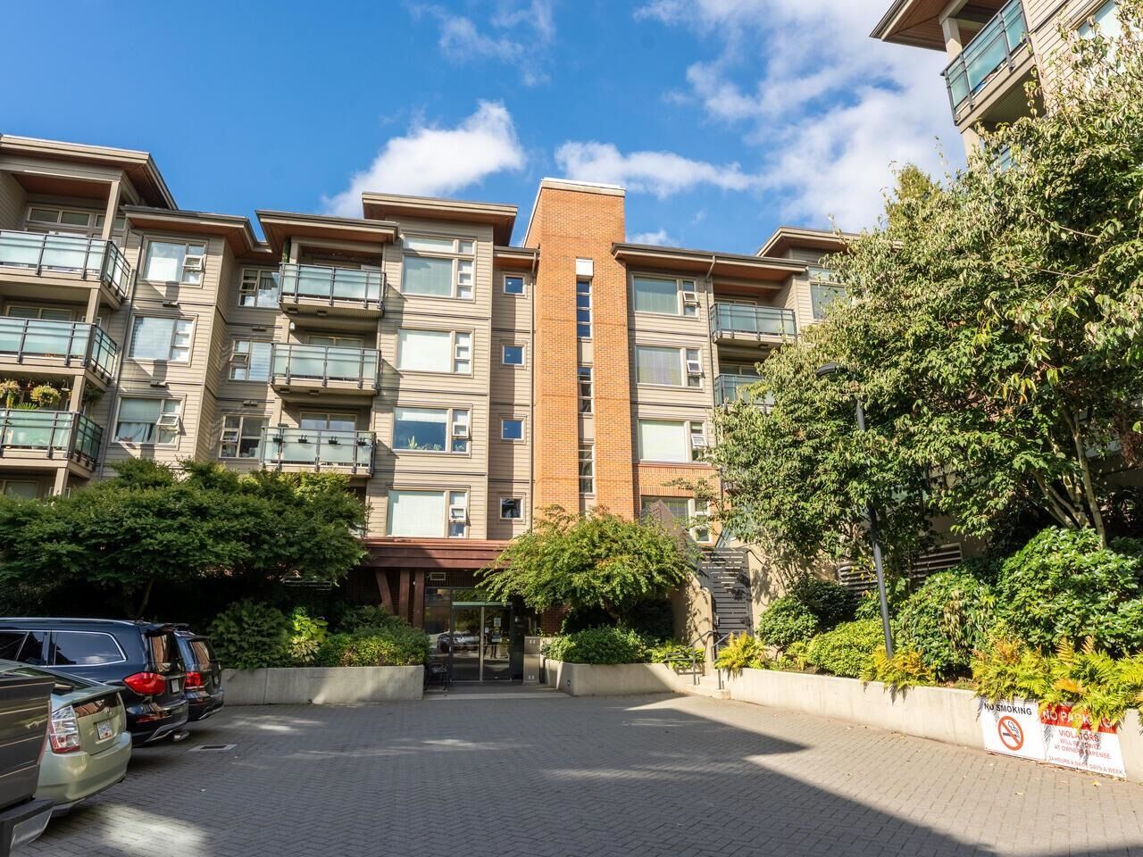 Property Photo: 1677 Lloyd Avenue 313 BC V7P 0B1
