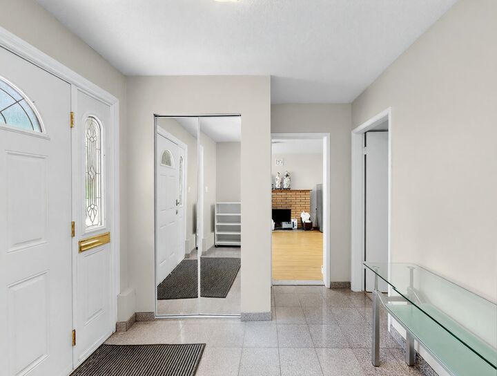 Property Photo: 245 W 63rd Avenue BC V5X 2H9