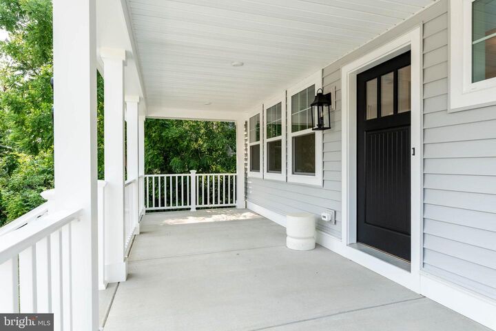 Property Photo:  129 Rockland Ave  PA 19072 