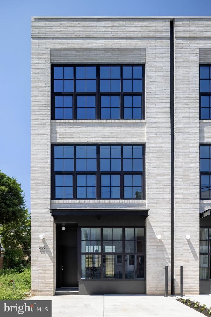 Property Photo:  209 E Wildey Street  PA 19125 