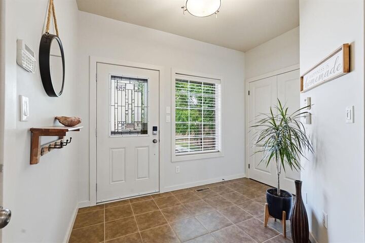 Property Photo:  850 John Bruce Road  MB R3X 0B1 