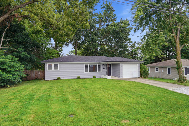 Property Photo: 12 Atkins Dr MO 65203