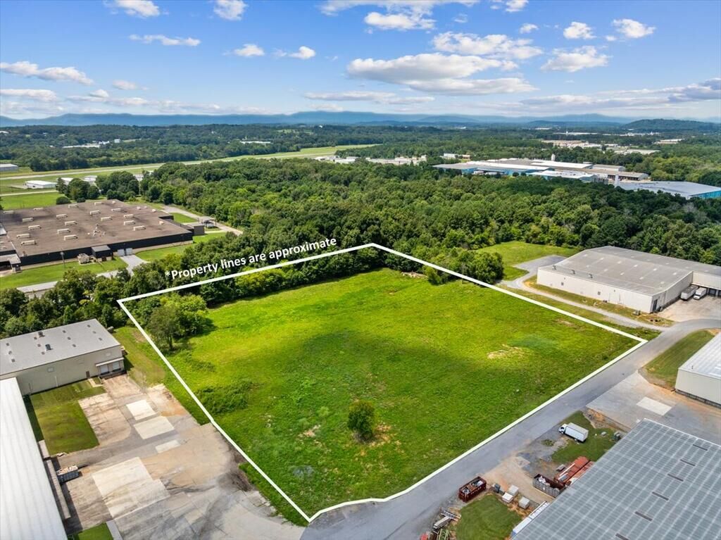 Property Photo: 0 Boling Industrial Way GA 30701