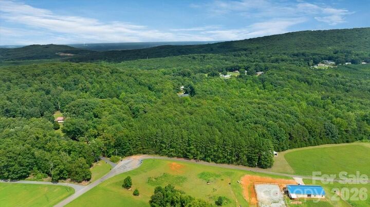 Property Photo:  01 Fishermans Lane 1  NC 28650 