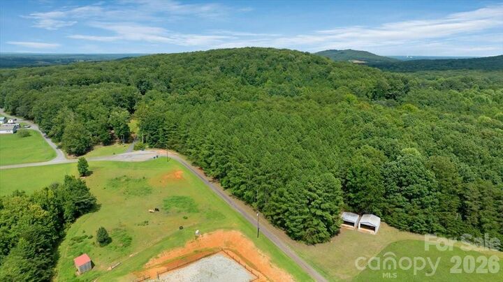 Property Photo:  01 Fishermans Lane 1  NC 28650 